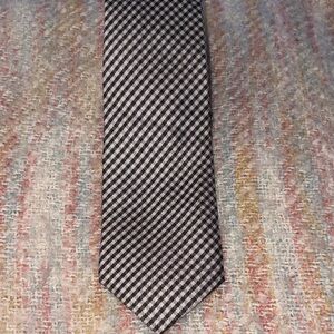 Elegant Black and White Houndstooth Tie